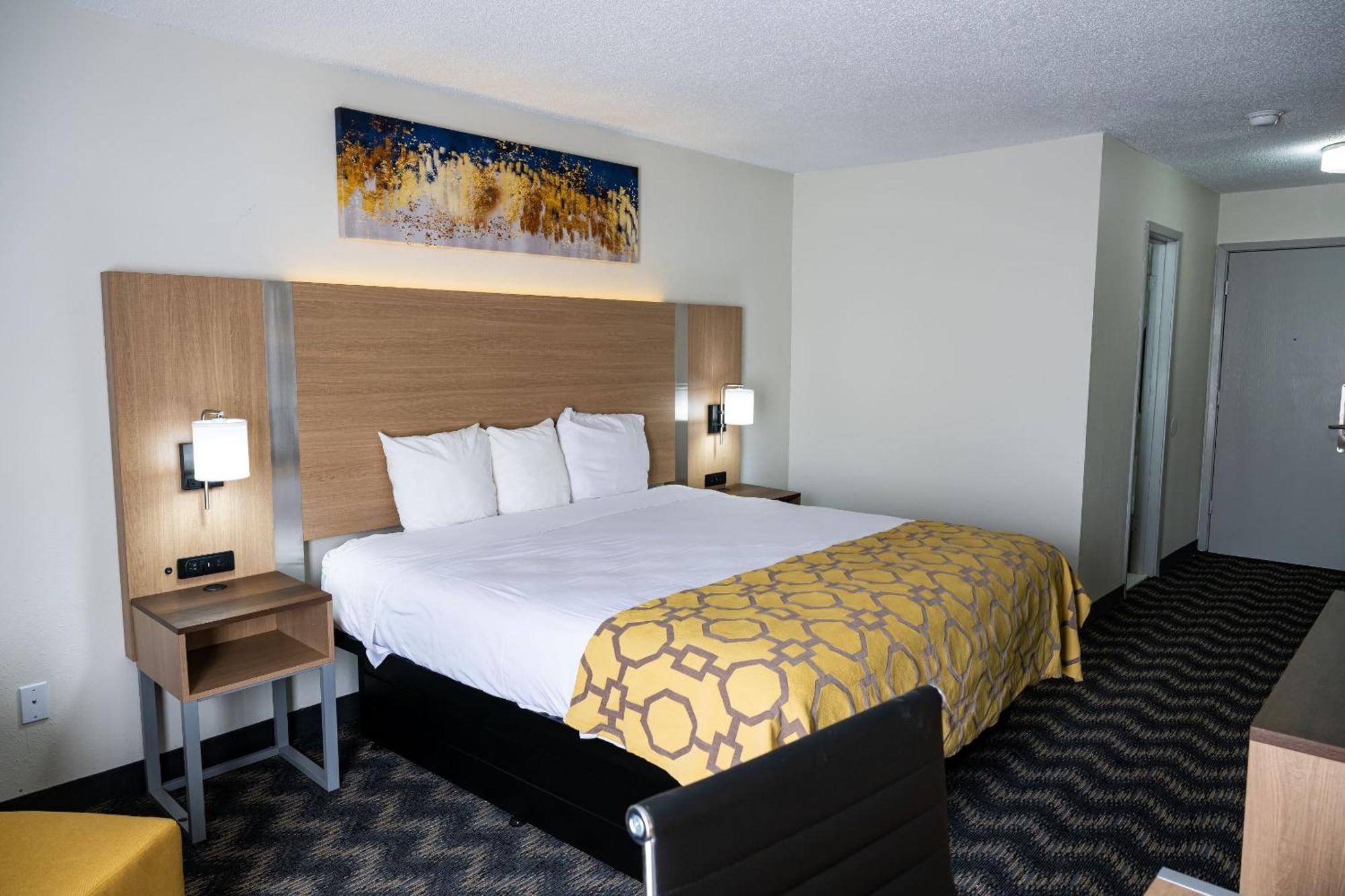 Baymont By Wyndham Greensboro/Coliseum Bagian luar foto